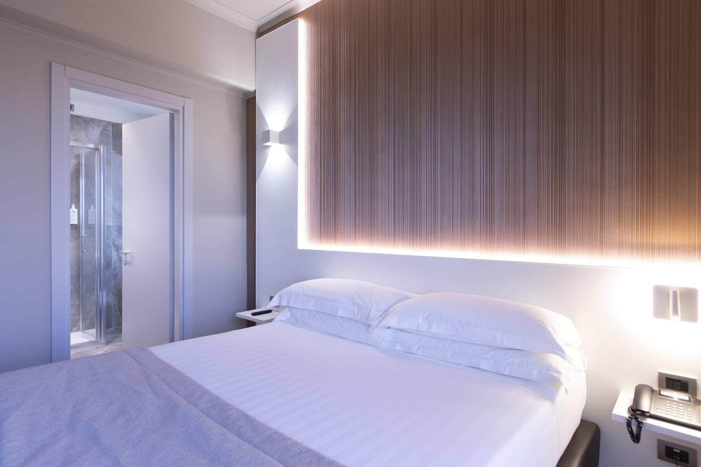 The-Smooth-Rome-Room-29