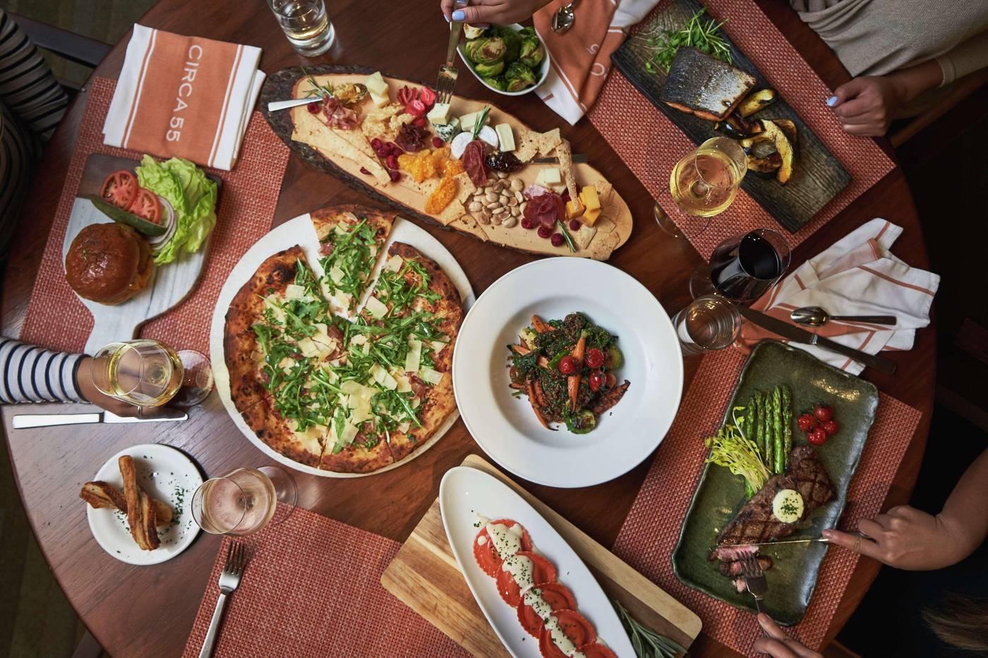 Beverly-Hilton-Restaurant-60