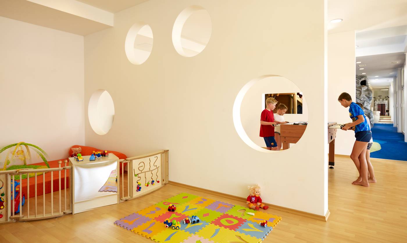 Park-Plaza-Verudela-Resort-Sports-and-Entertainment-48