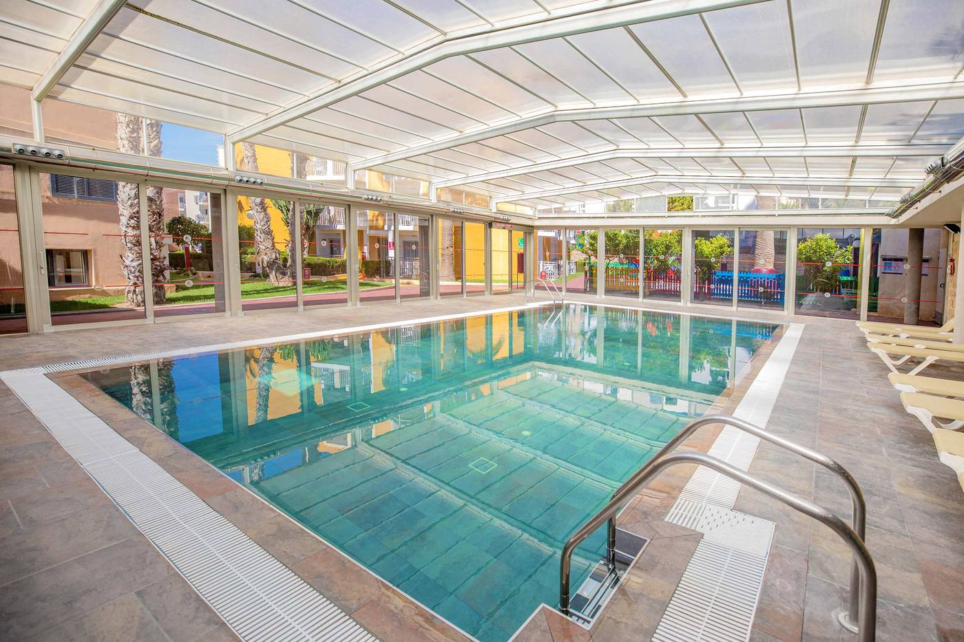 Servigroup-Pueblo-Benidorm-Pool-47