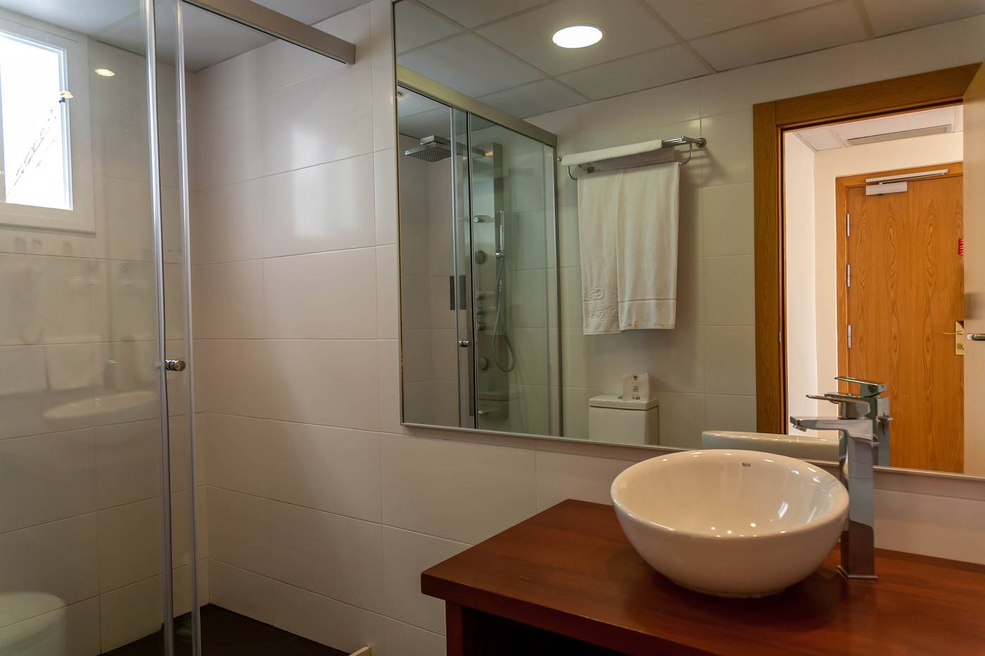 Galeon-Hotel-Room-20