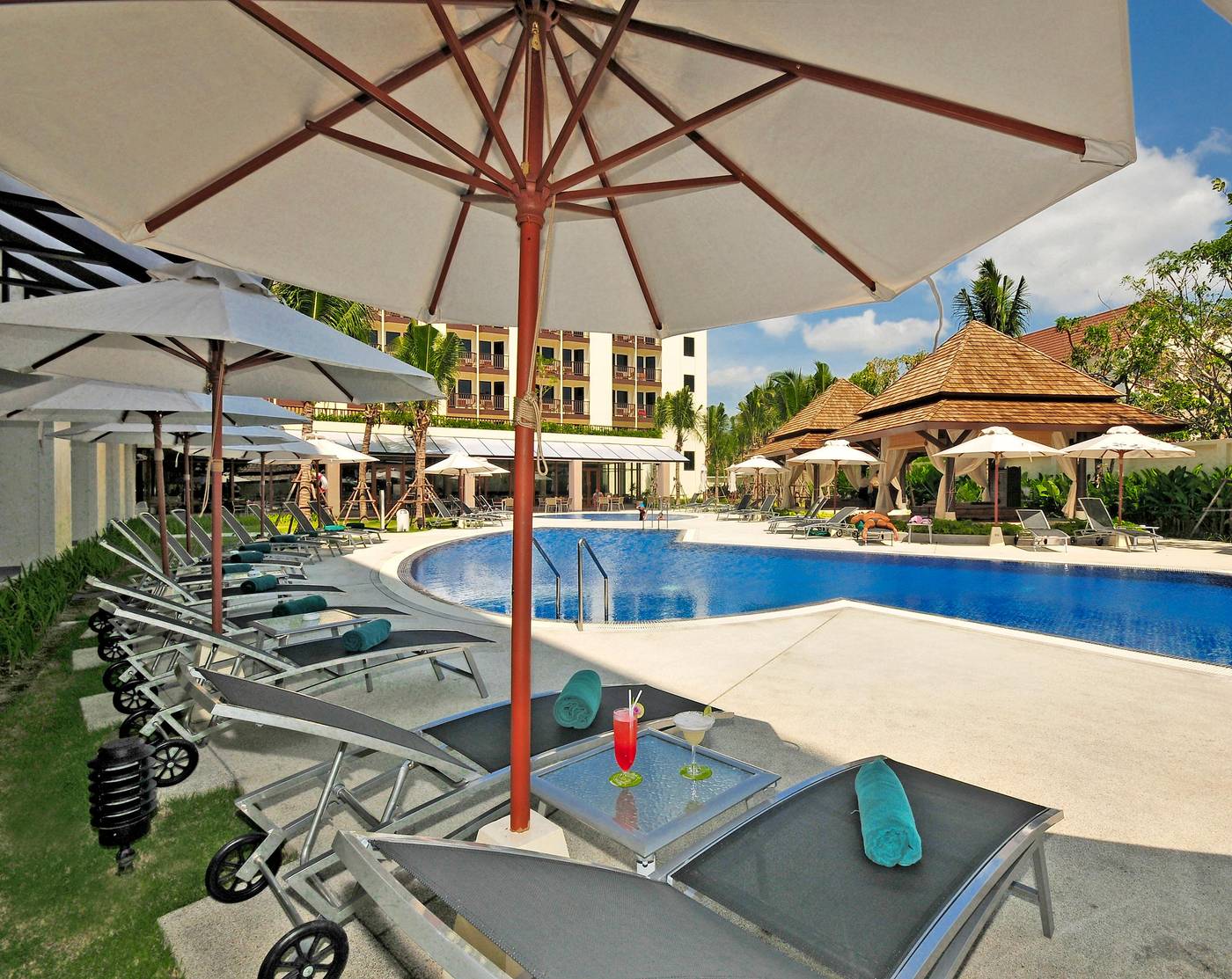 ibis-Phuket-Kata-Pool-9