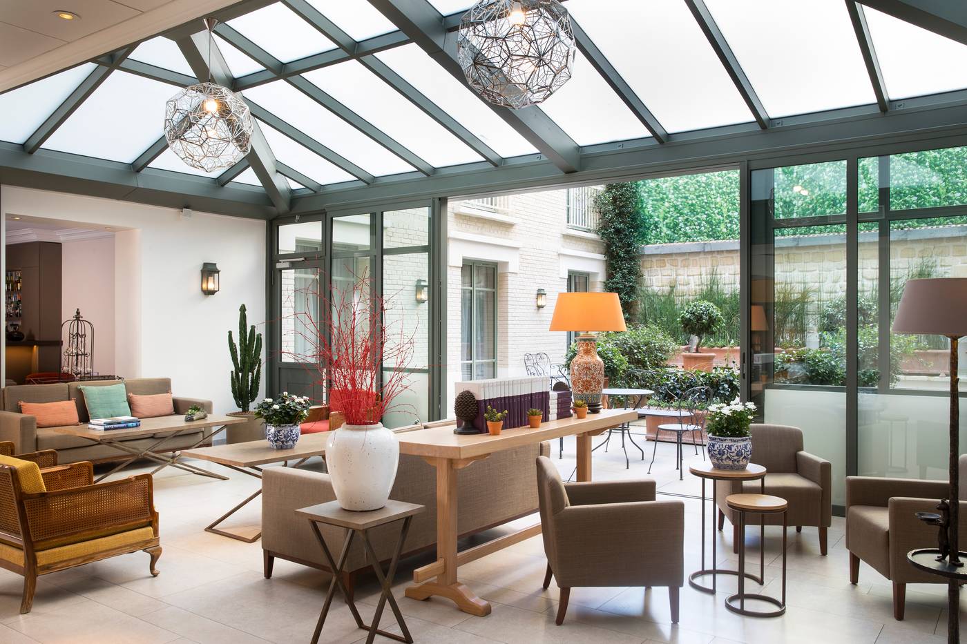 Hotel-Le-Littre-Lobby-14