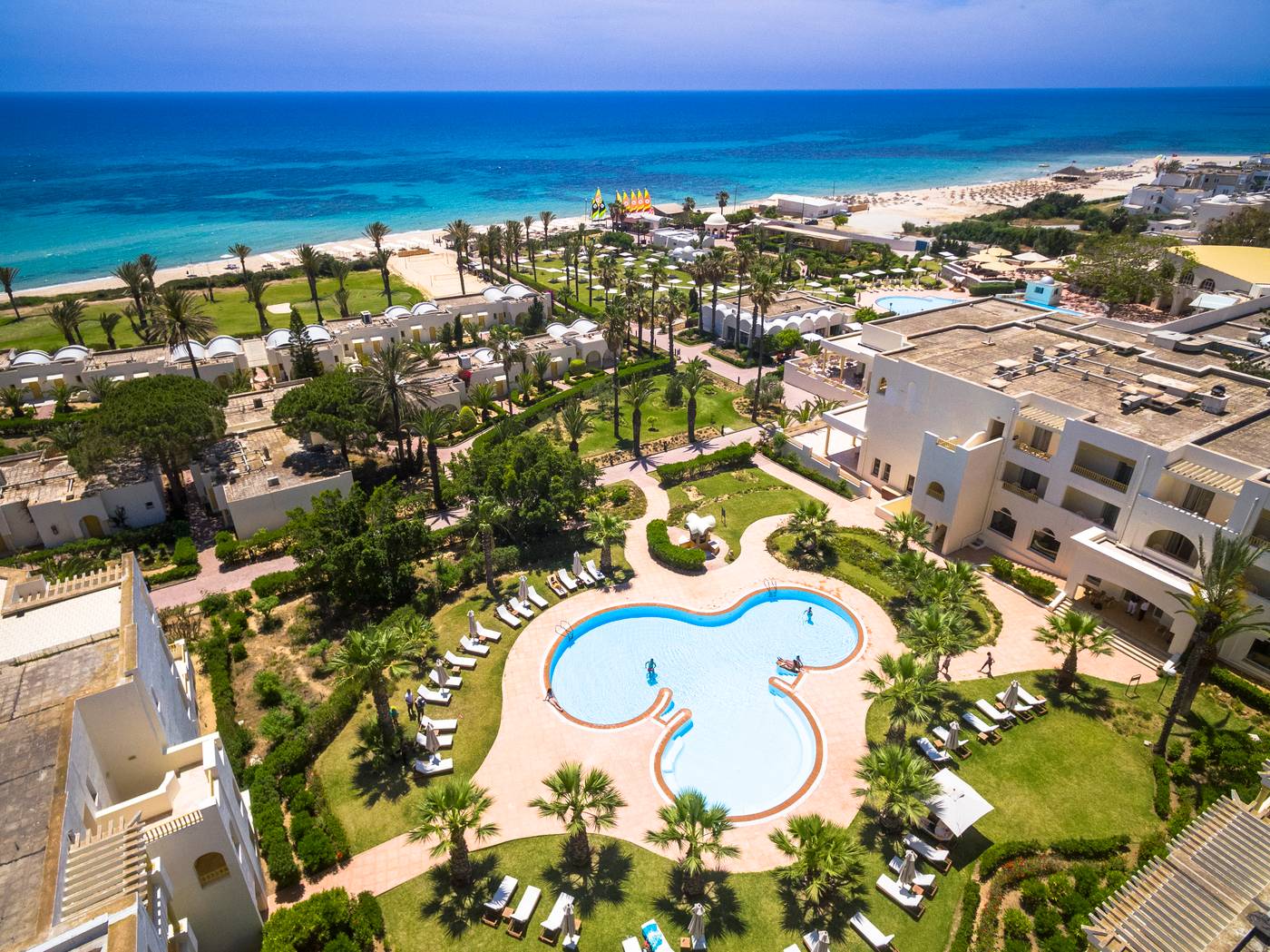 Delfino Beach Resort
