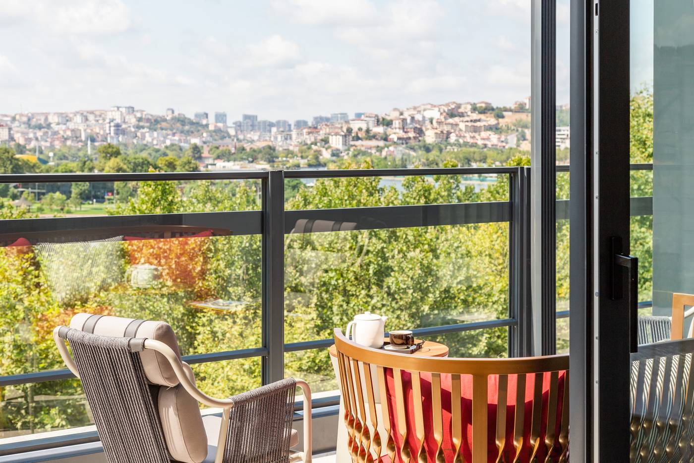 Stayso-The-House-Hotel-General-view-91