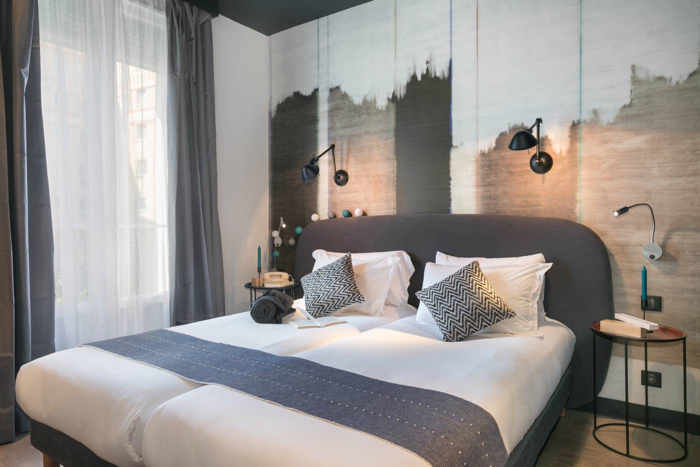 Best-Western-So-Co-by-HappyCulture-Room-13