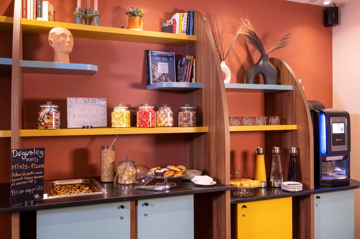 Paris-Art-Hotel-Quartier-Latin-By-Malone-Restaurant-9