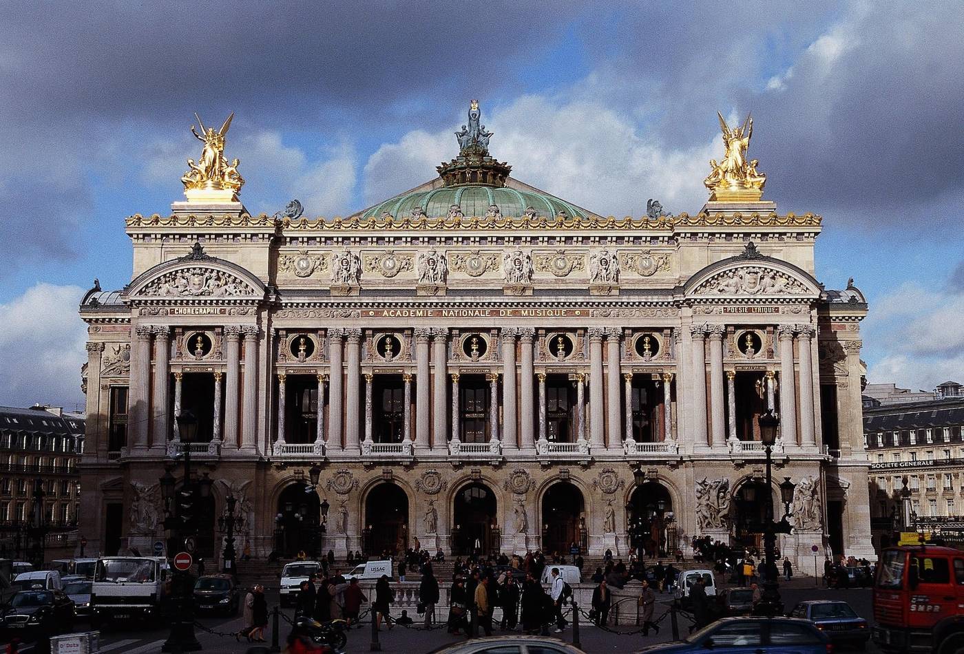 Mercure-Paris-Montmartre-Sacre-Coeur-General-view-51