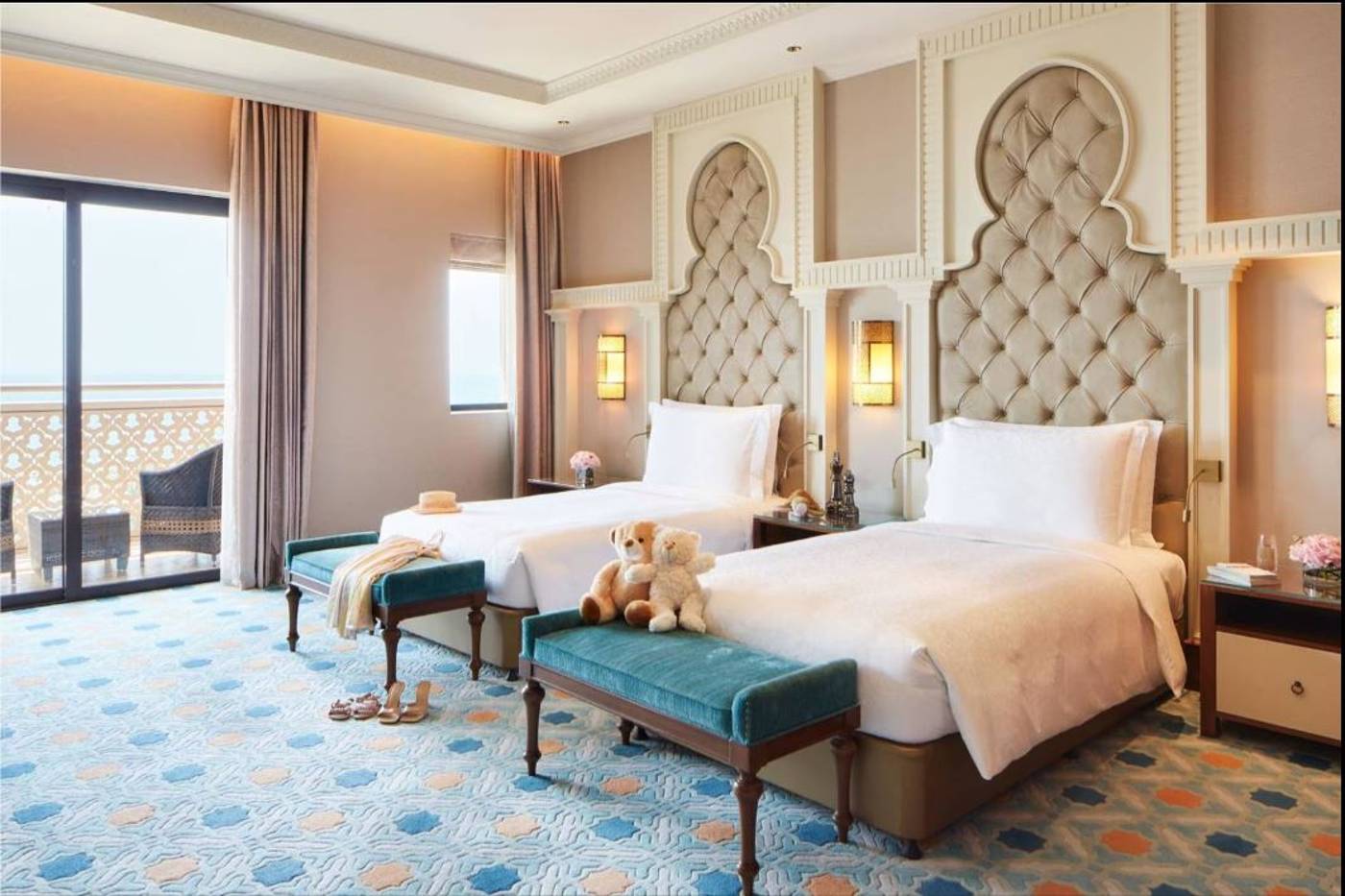 Jumeirah-Al-Qasr--Room-37