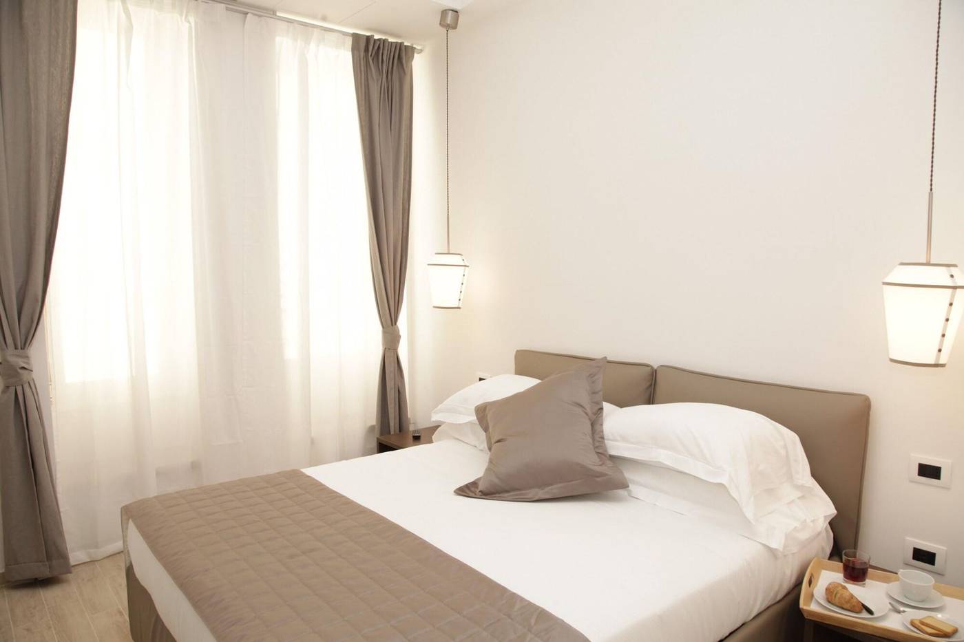 Maison-Maneli-Luxury-B-B-Room-25