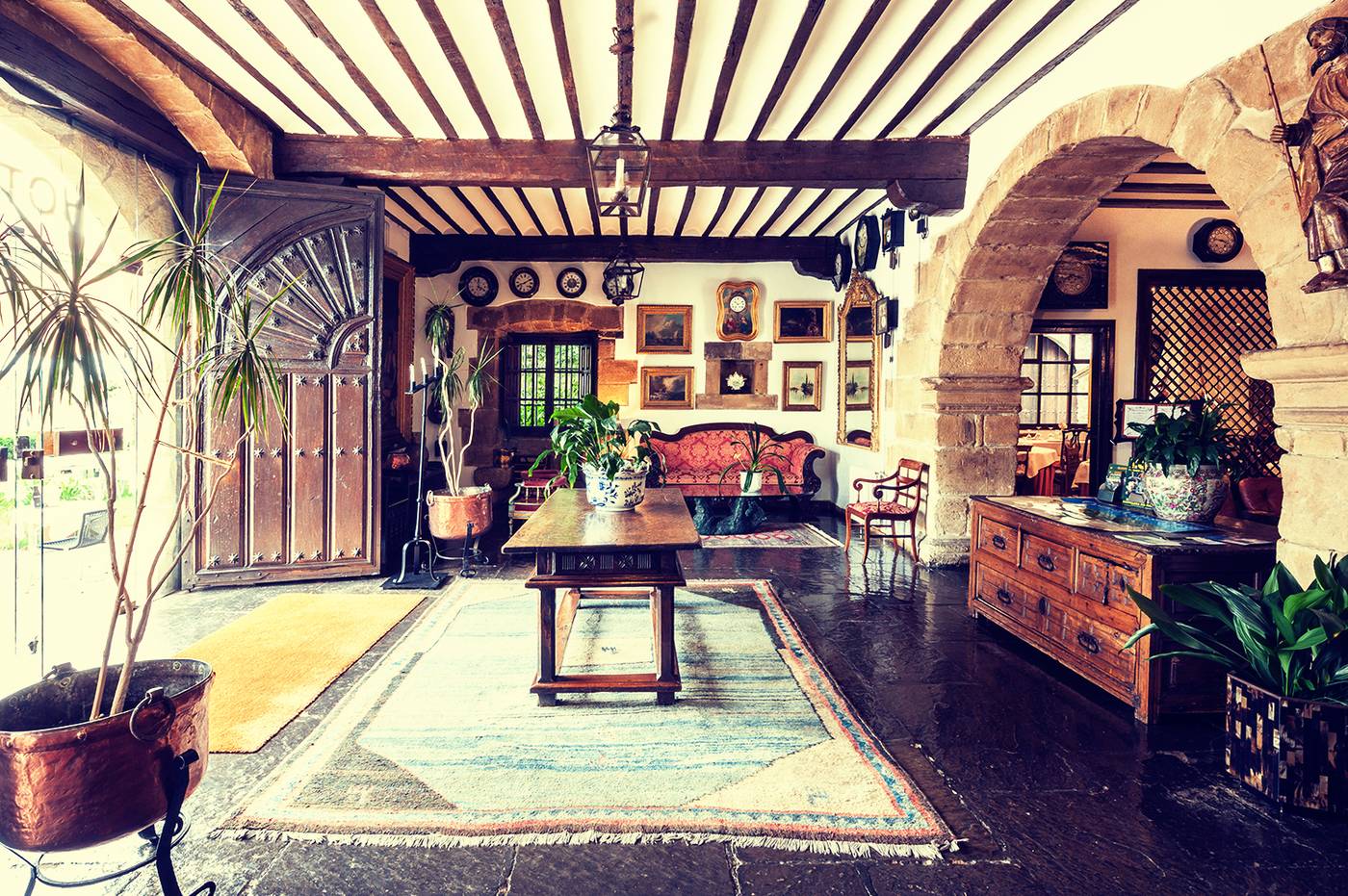 Museo Los Infantes-Spain-SANTILLANA DEL MAR-Lobby-8