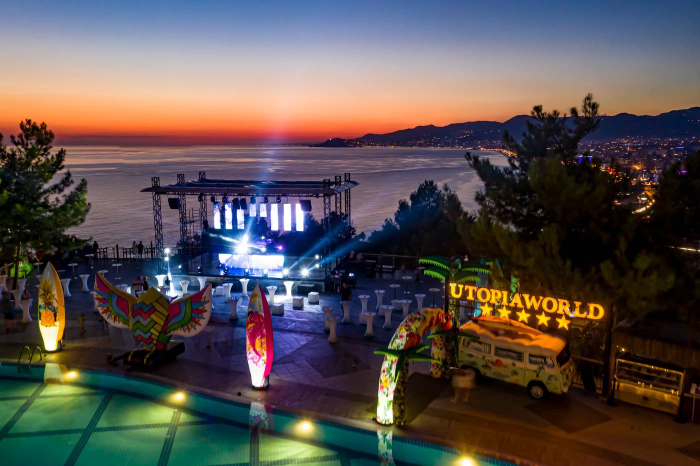 Utopia World Hotel