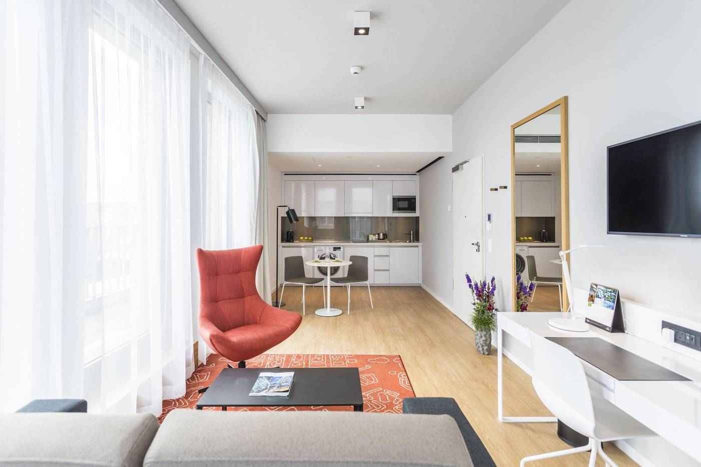 Capri-By-Fraser-Berlin-Room-22