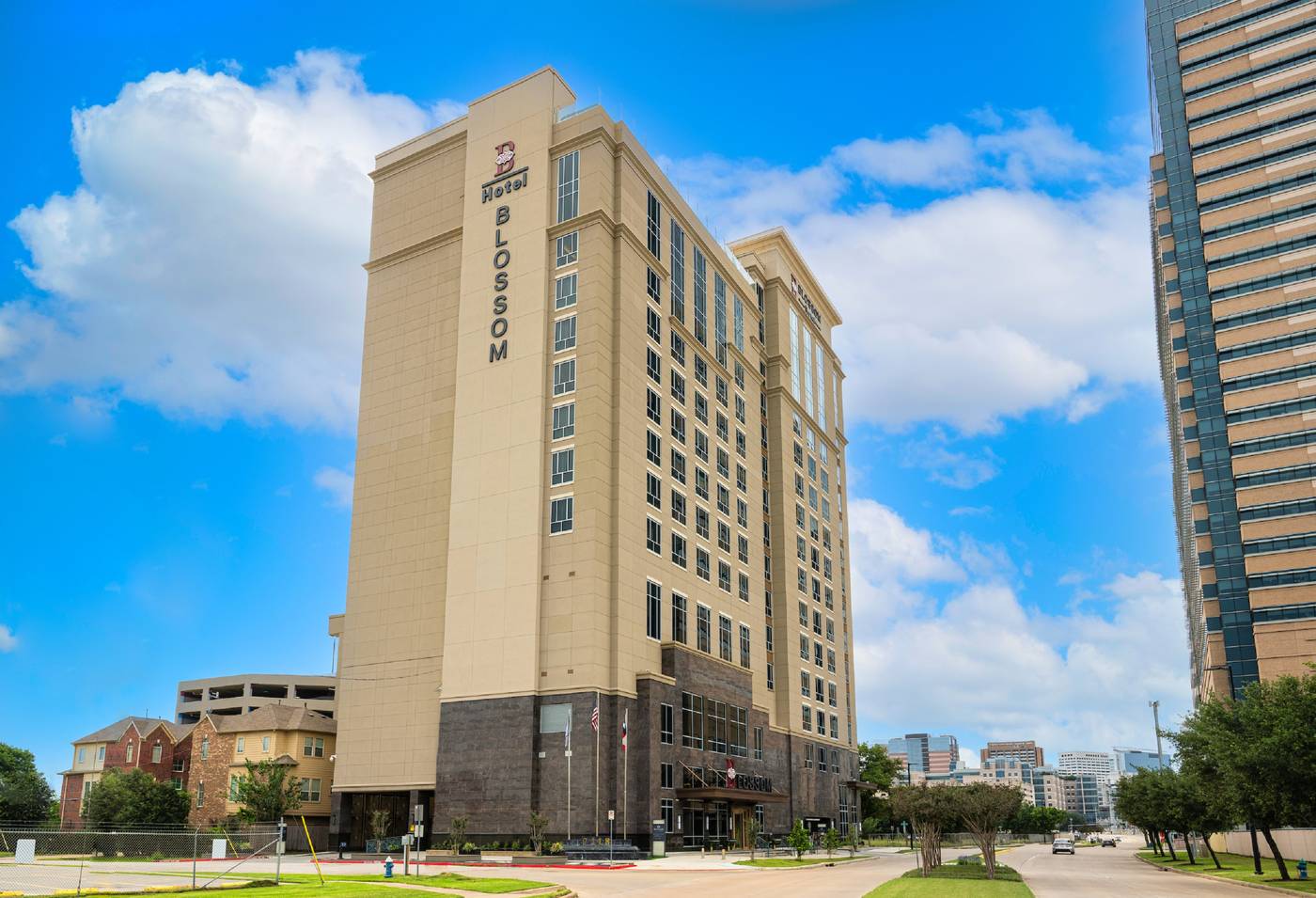 Blossom Hotel Houston, Curio Collection by Hilton-United States-Houston-General view-1
