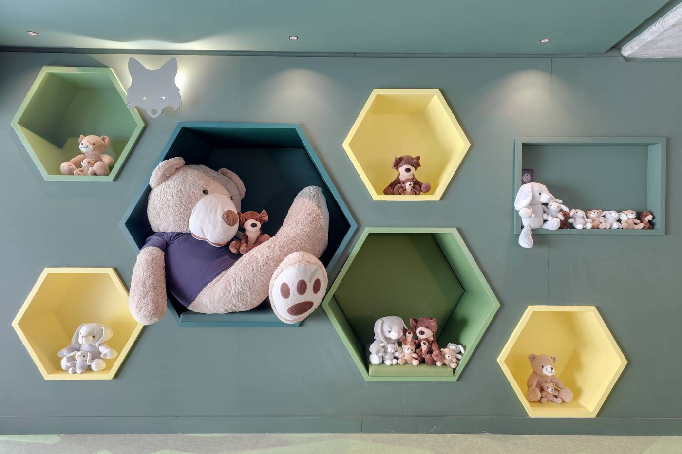 Novotel-Paris-Gare-de-Lyon-Lobby-82