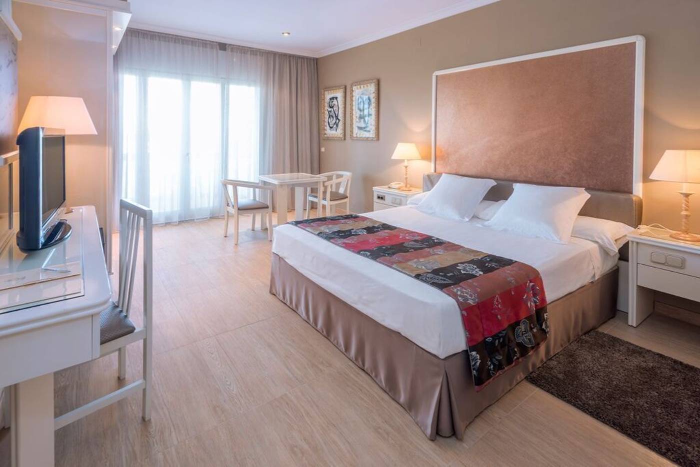Mas-Gallau-Room-8