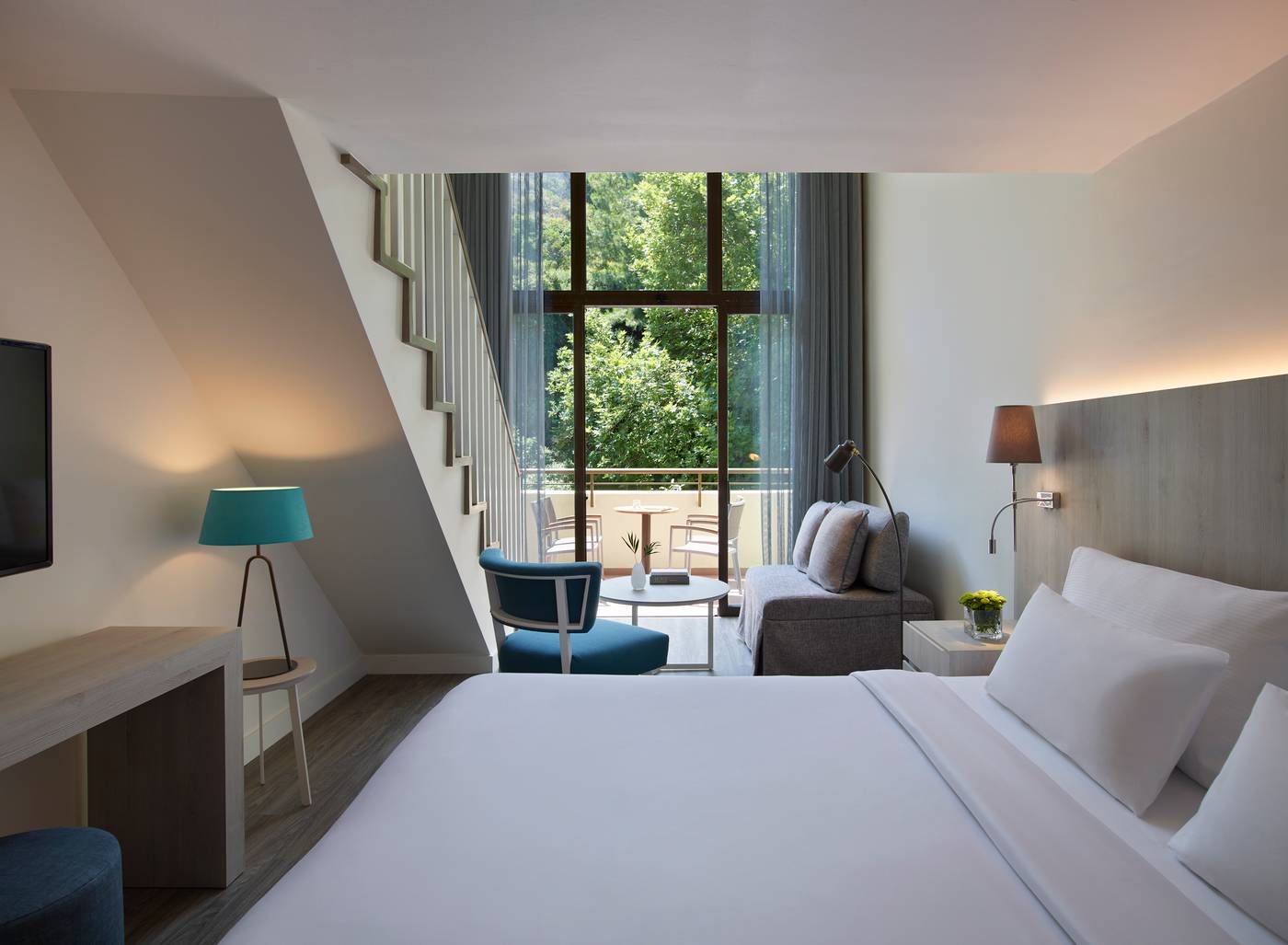 Amathus-Beach-Room-36