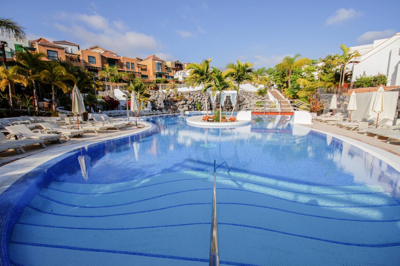 Hotel-Suite-Villa-Mar----a-Pool-2