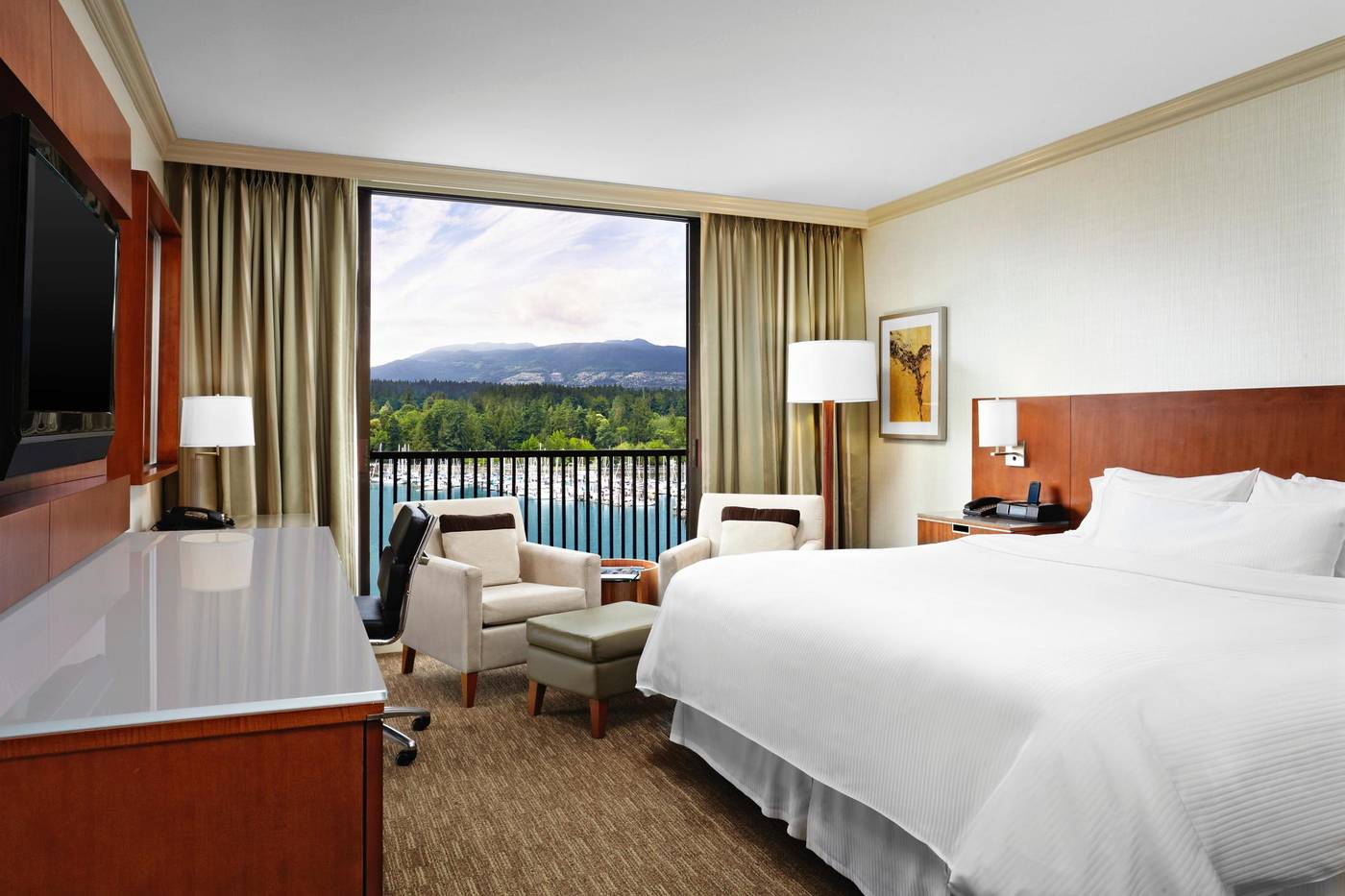 Westin-Bayshore-Vancouver-Room-9