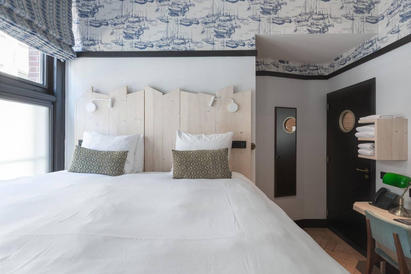 The-Hendrick-S-Hotel-Room-40