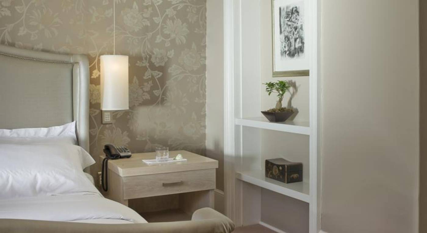 Dock-House-Boutique-Hotel-and-Spa-by-Newmark-Room-10