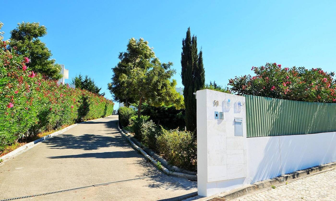 HILLTOP-OASIS---Lisbon-Lux-Oeiras-Resorts-General-view-47