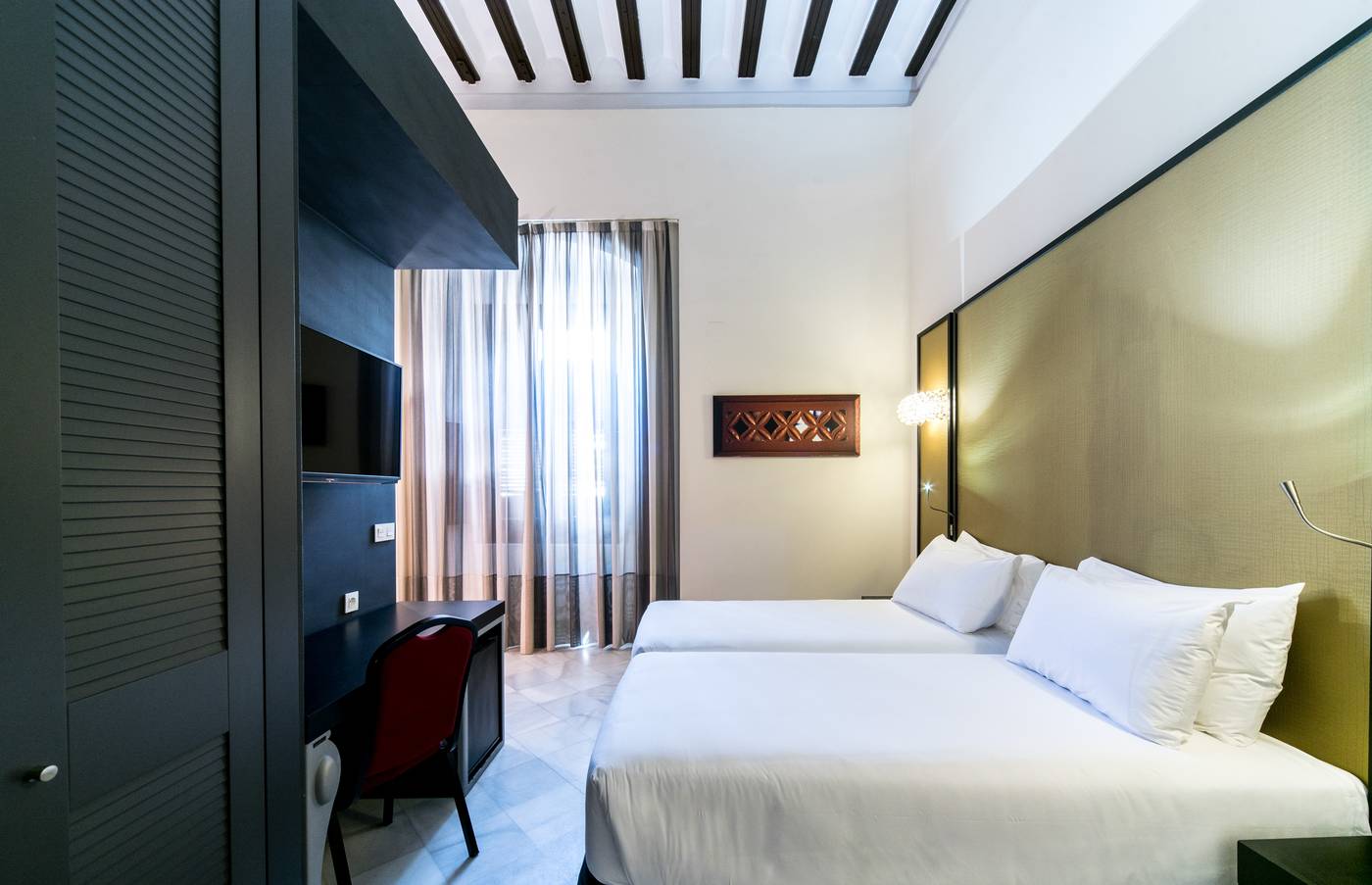 Palacio-de-Arizon-Room-8