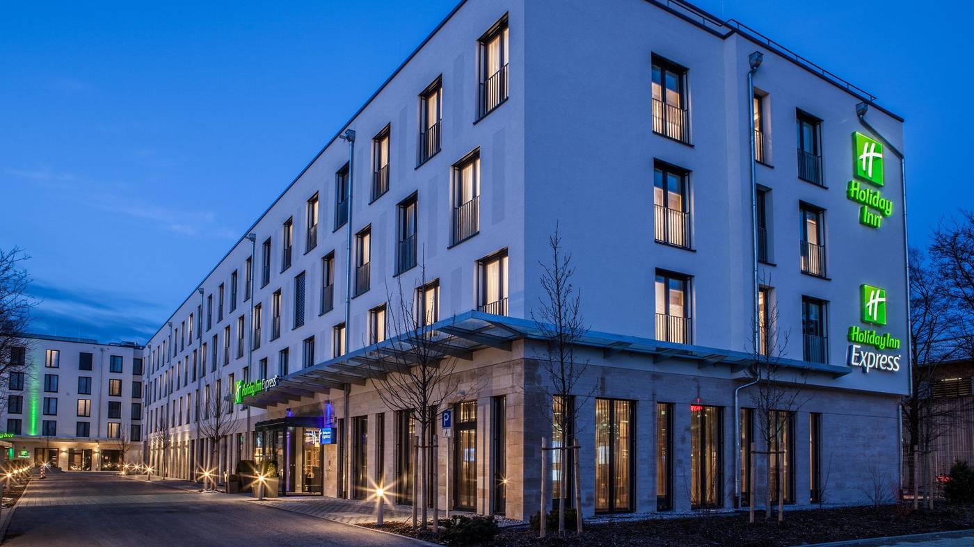 Holiday-Inn-Express-Munich-City-East-General-view-1