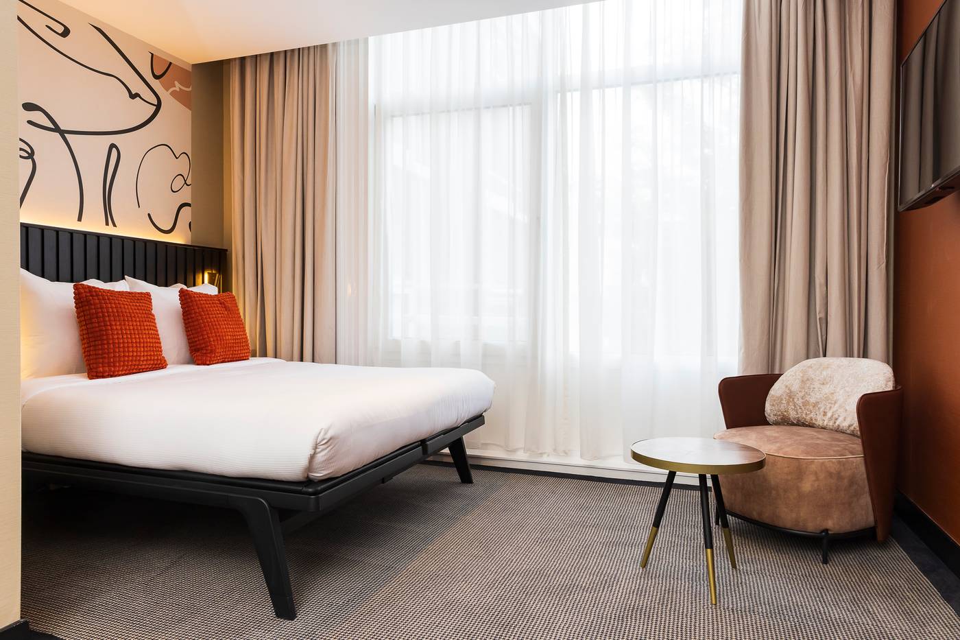 Huygens-Place-Room-26