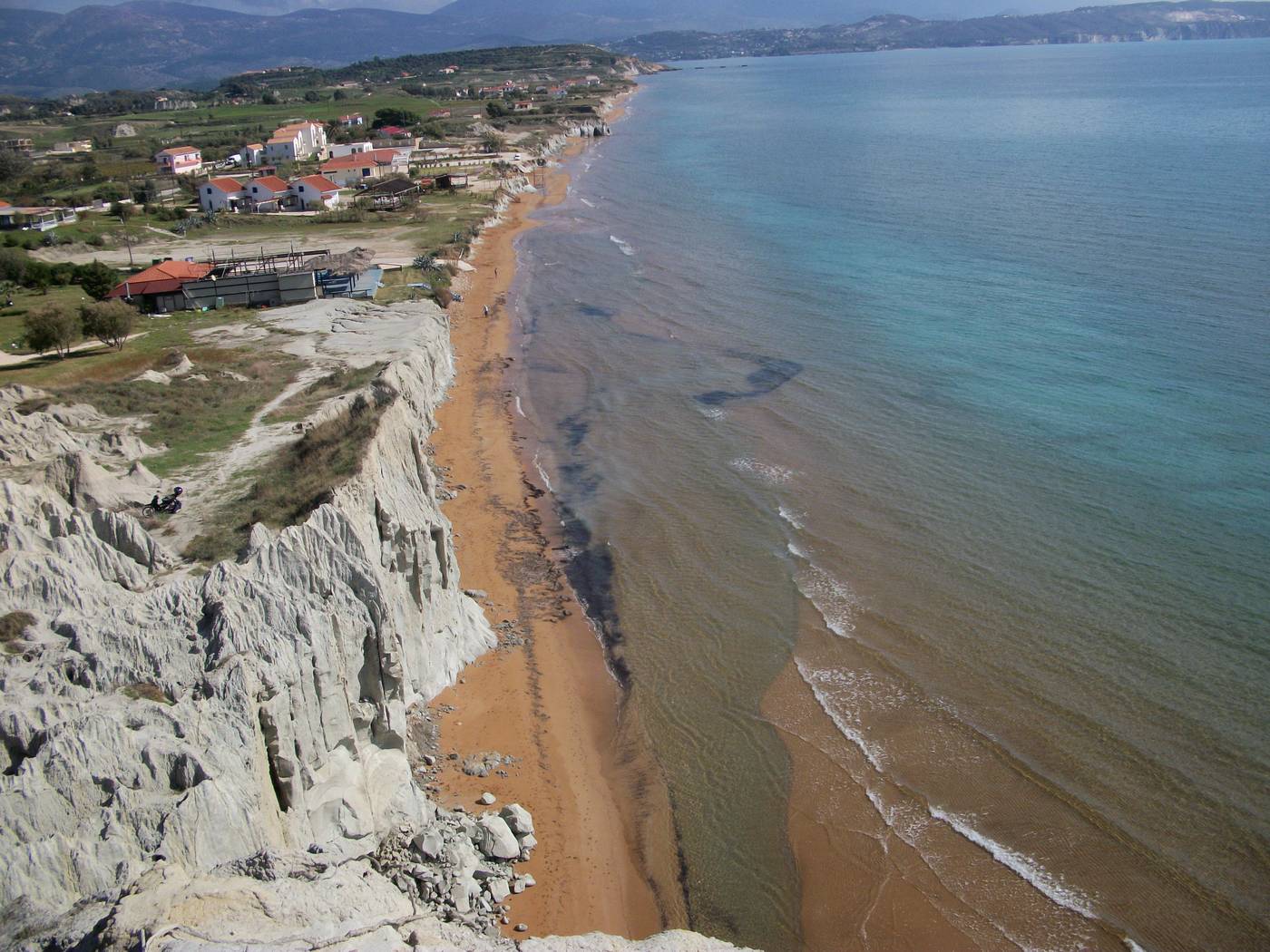 Zest---Xi-Beach-Room-62