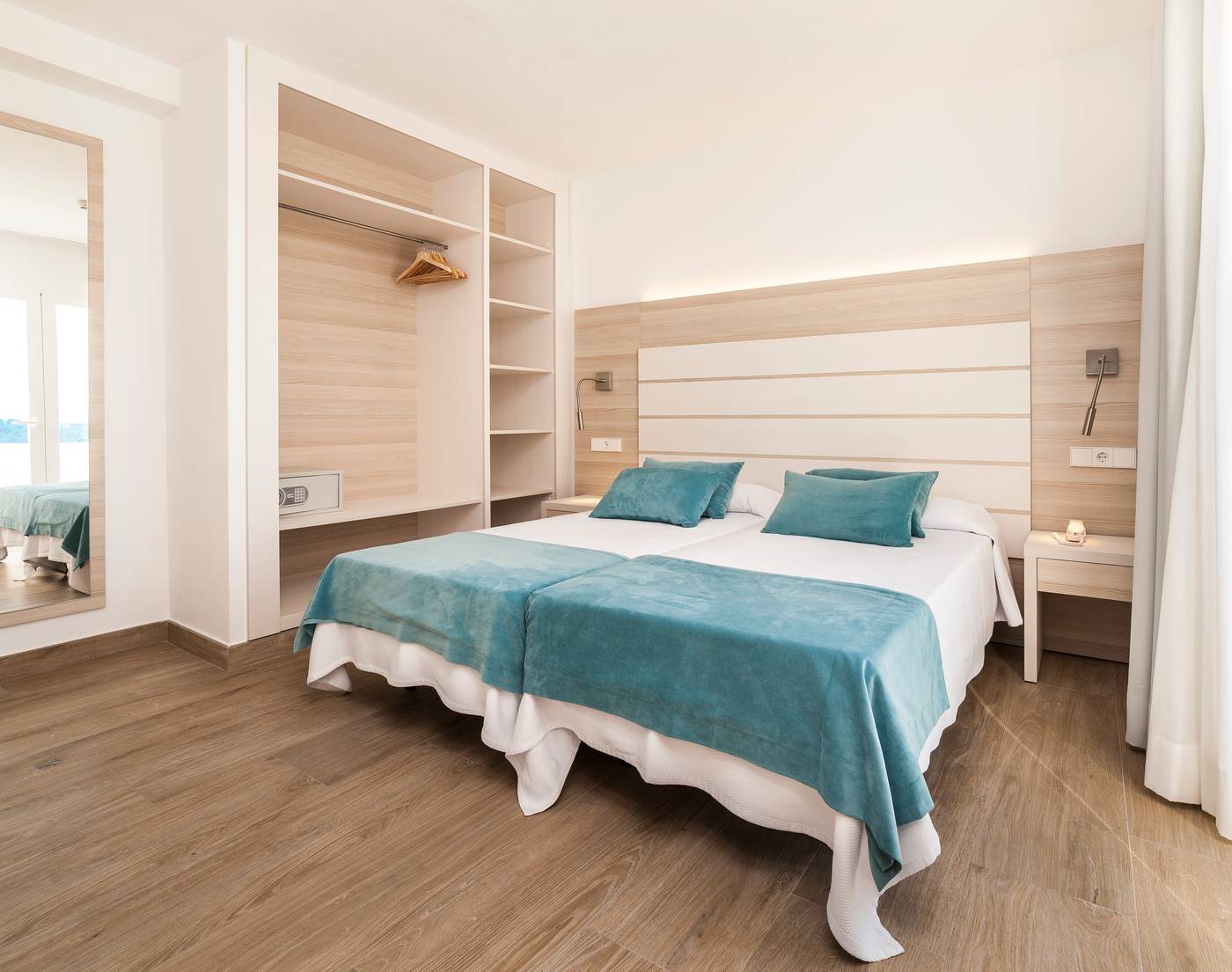 Globales-Mediterrani-Room-23