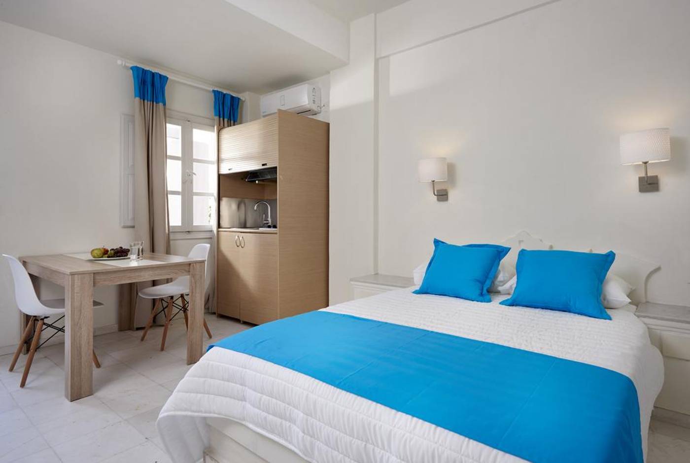 Terra-Blue-Santorini-Room-16