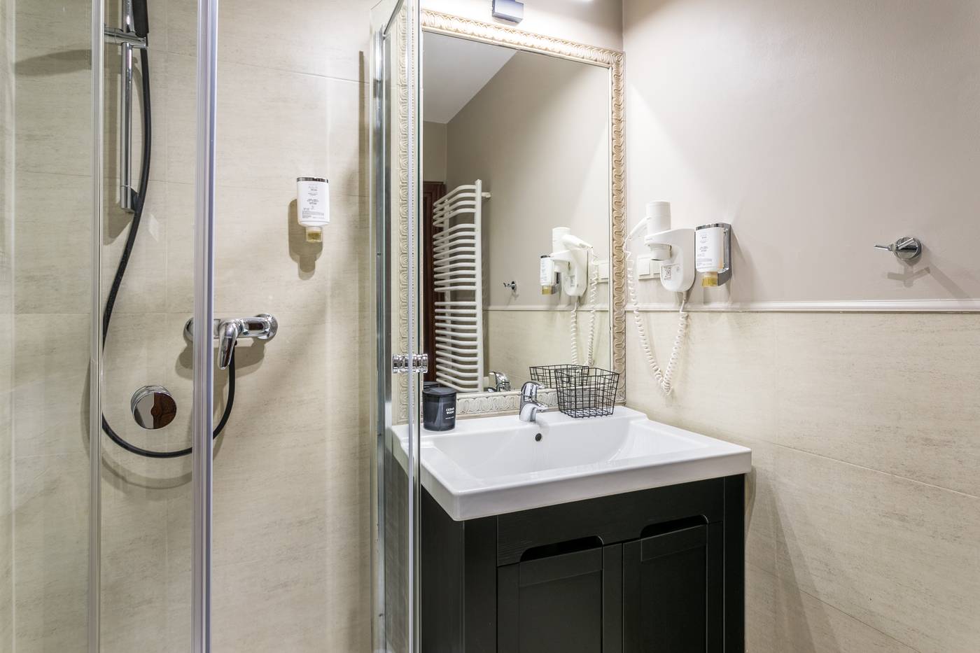 Pergamin-Aparthotel-Room-24