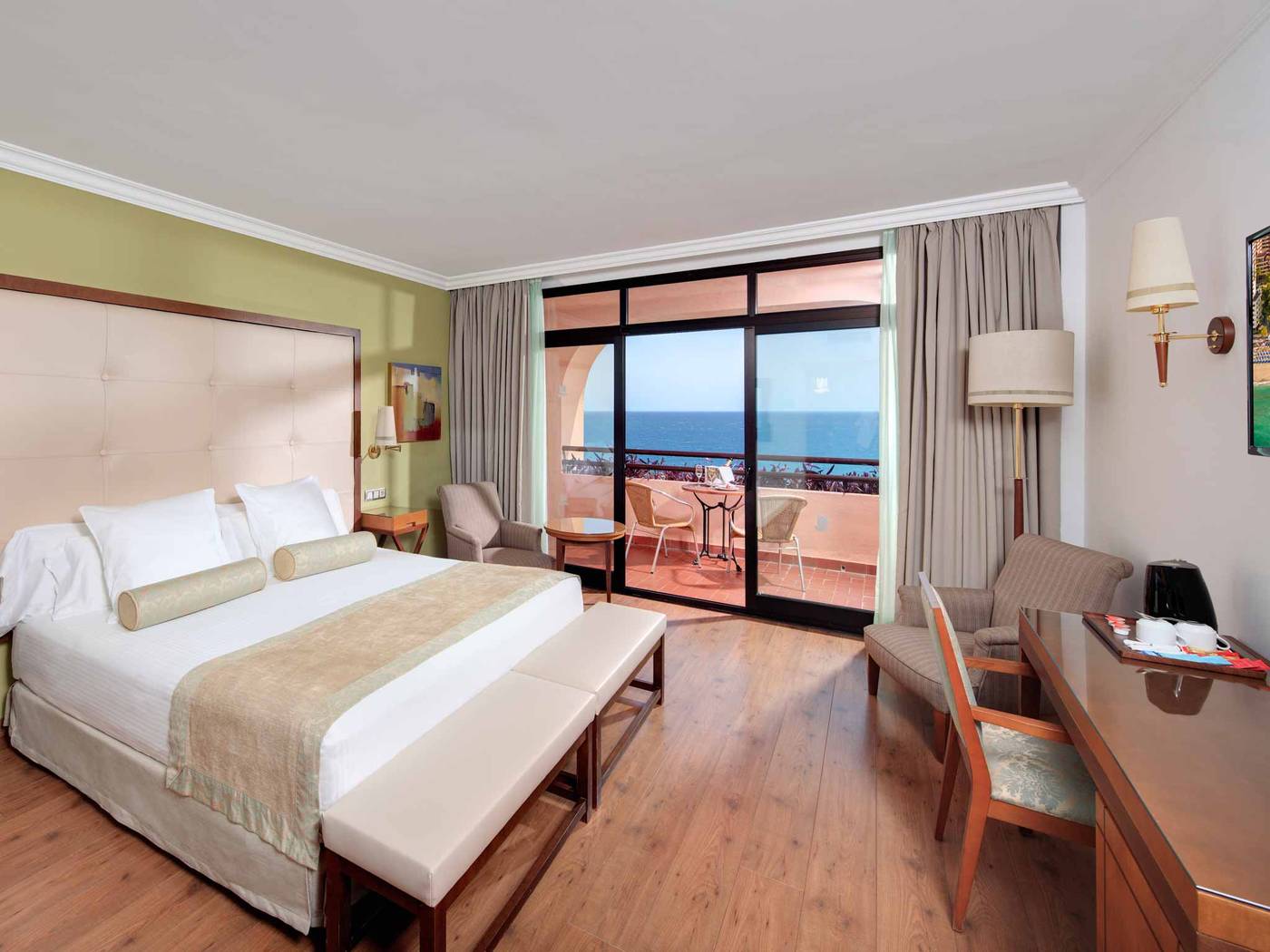 Fuerte-Marbella-Room-17