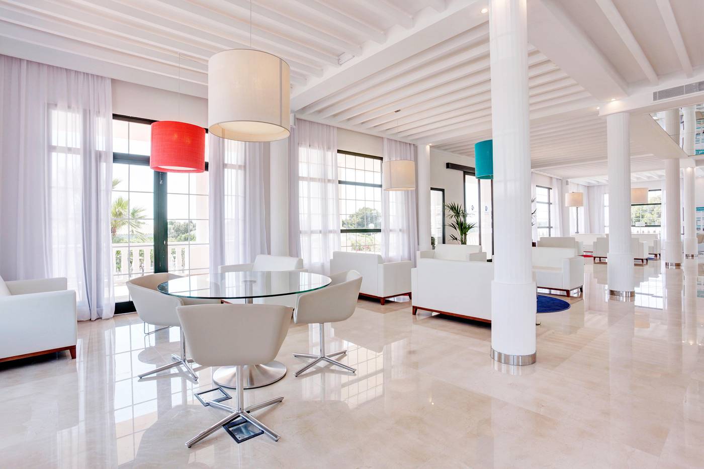 Grupotel-Mar-de-Menorca-Lobby-49