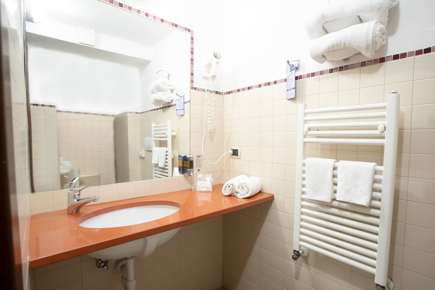 Hotel Urbani - Italy - Torino TO - Room - 10