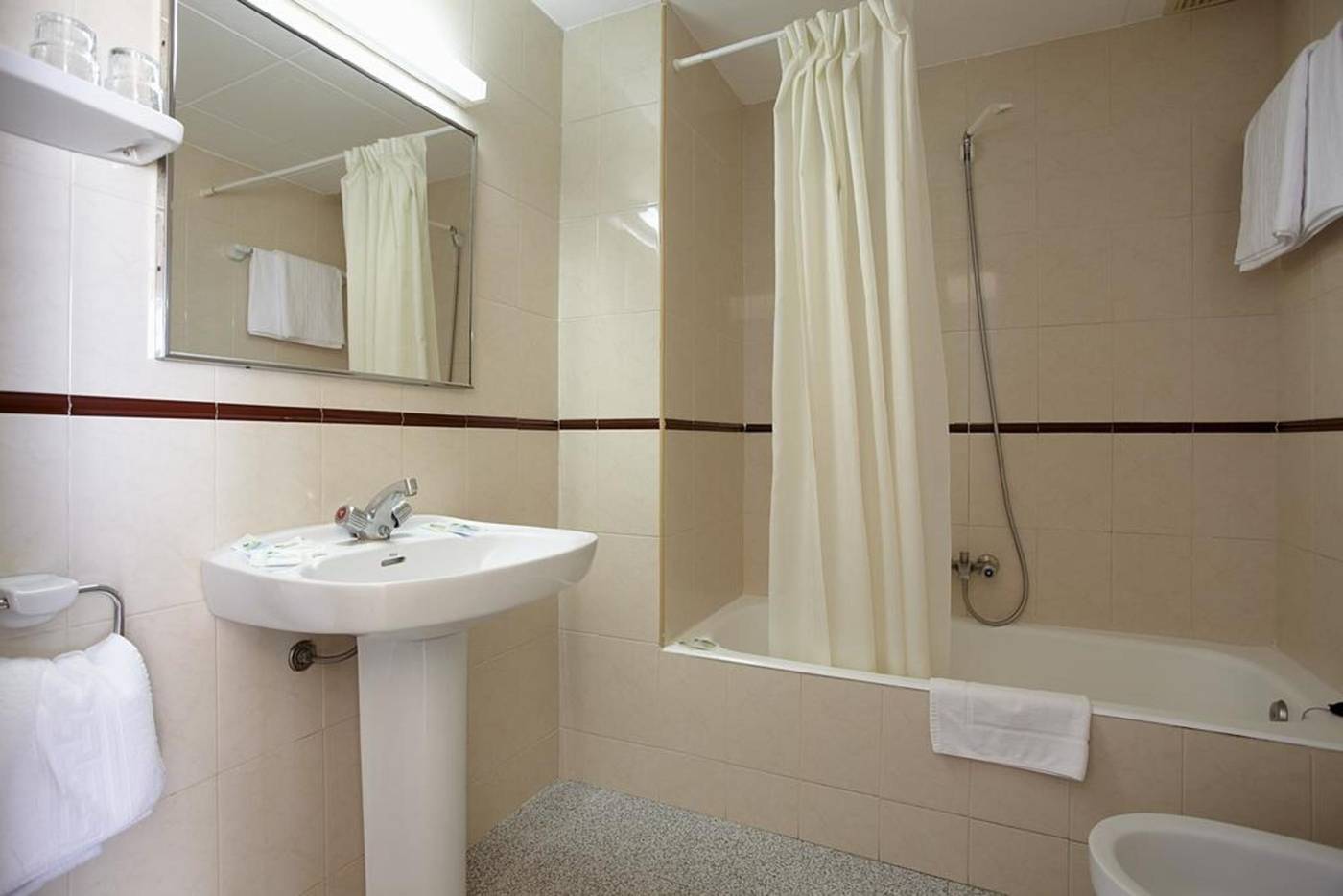 Ibersol-Hotel-Sorra-D-Or-Room-28