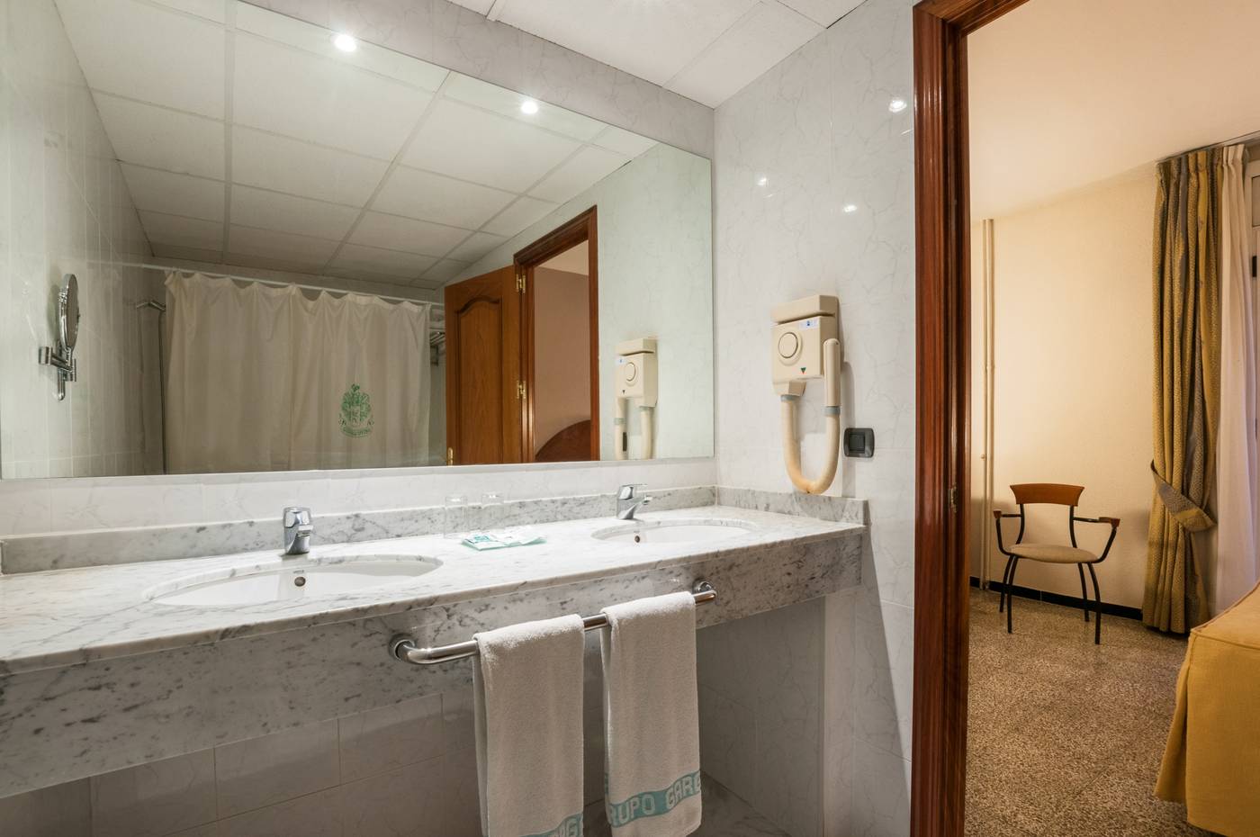 Gaudi-Room-16