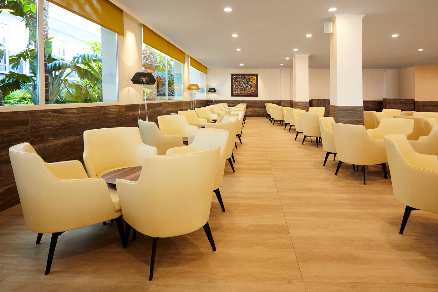 Las-Arenas-Affiliated-by-Melia-Bar-45