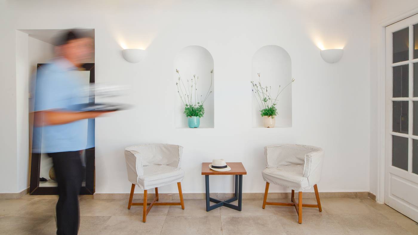 Louis-St-Elias-Resort---Waterpark-Bar-73