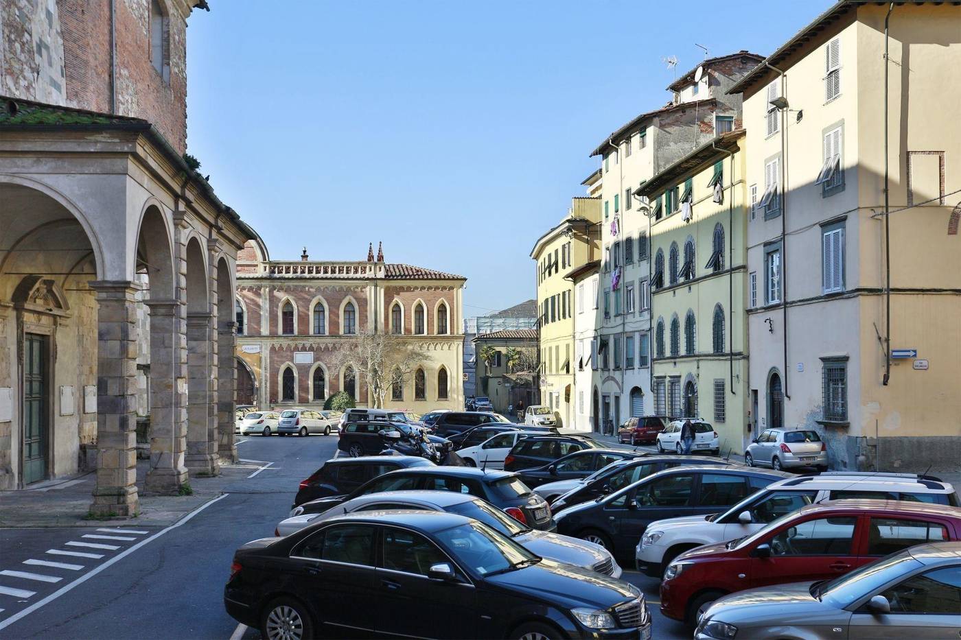 B&B Pergola House-Italy-LUCCA-General view-2