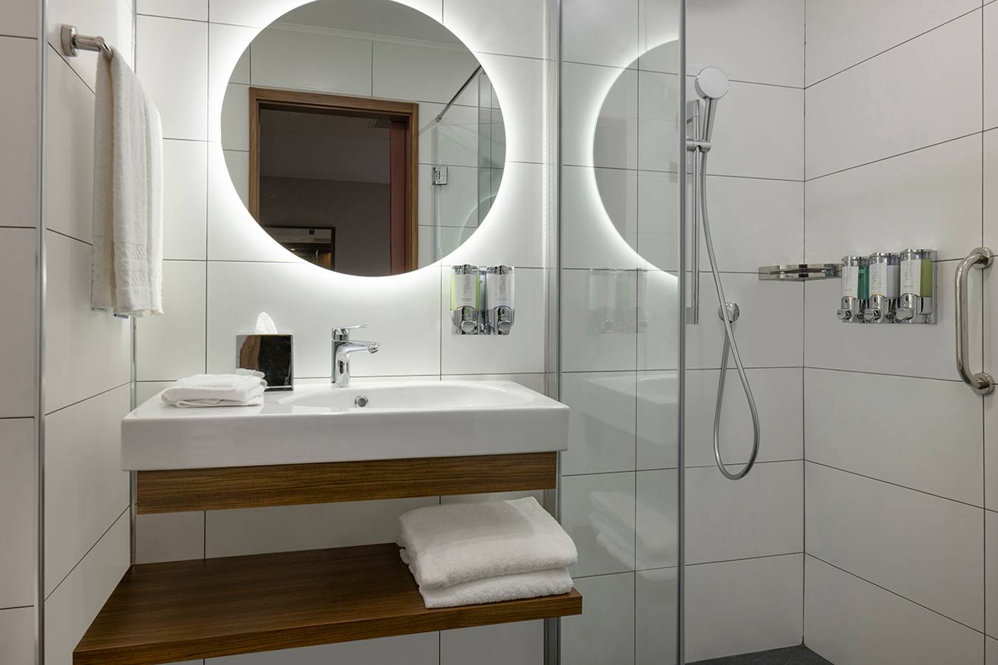 Hampton by Hilton Istanbul Arnavutkoy-Turkey-Istanbul-Room-10