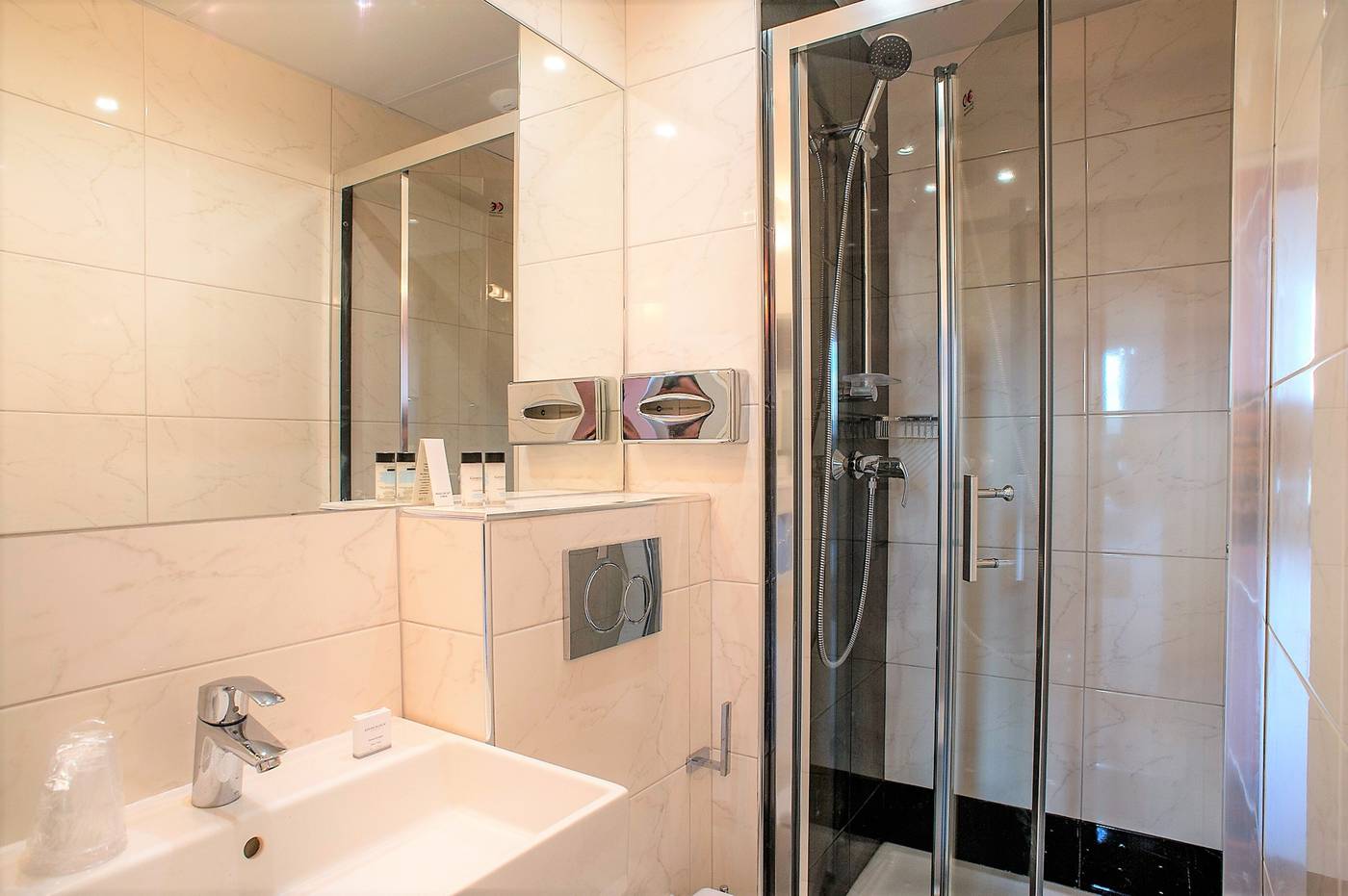 Hotel-Olympic-Paris-Boulogne-by-Patrick-Hayat-Room-38