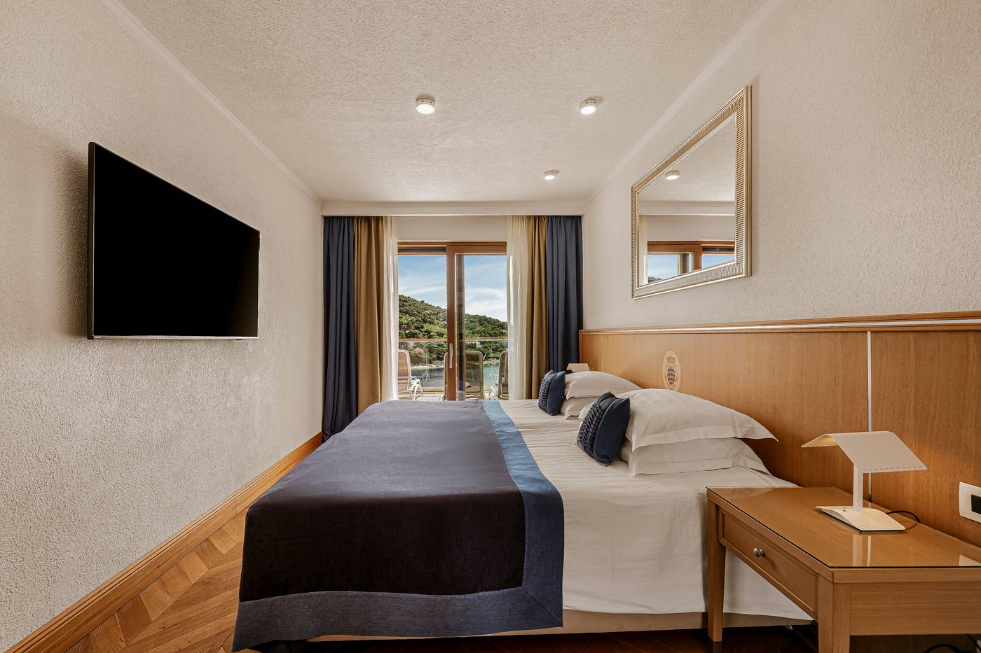 Villa-Malo-More-Room-13