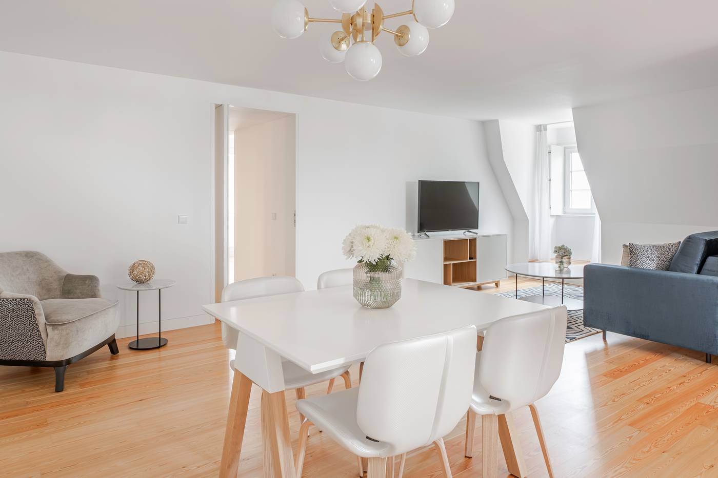 Tandem-Palacio-Alfama-Suites-Room-17