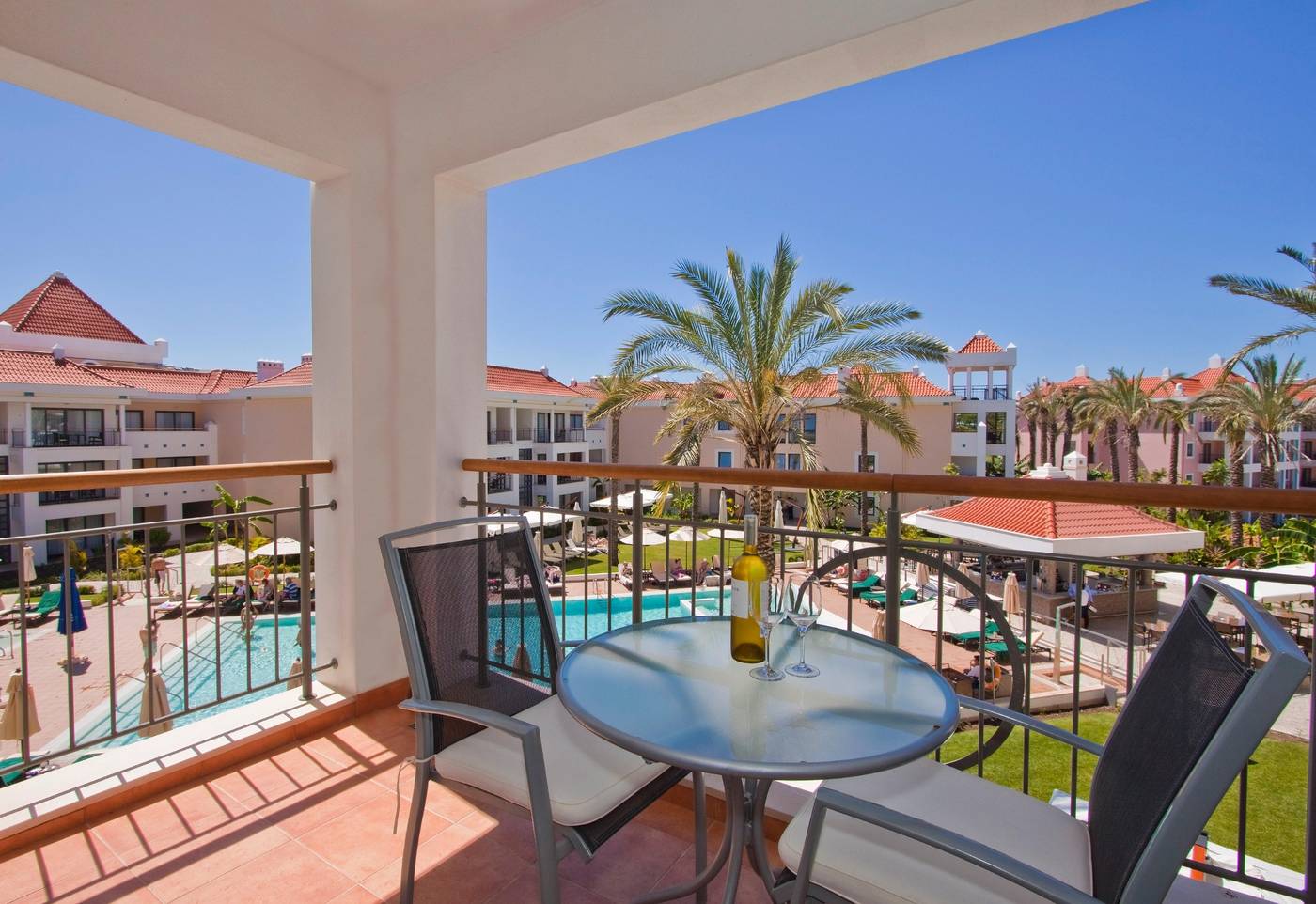 As-Cascatas-Golf-Resort---Spa-Terrace-10