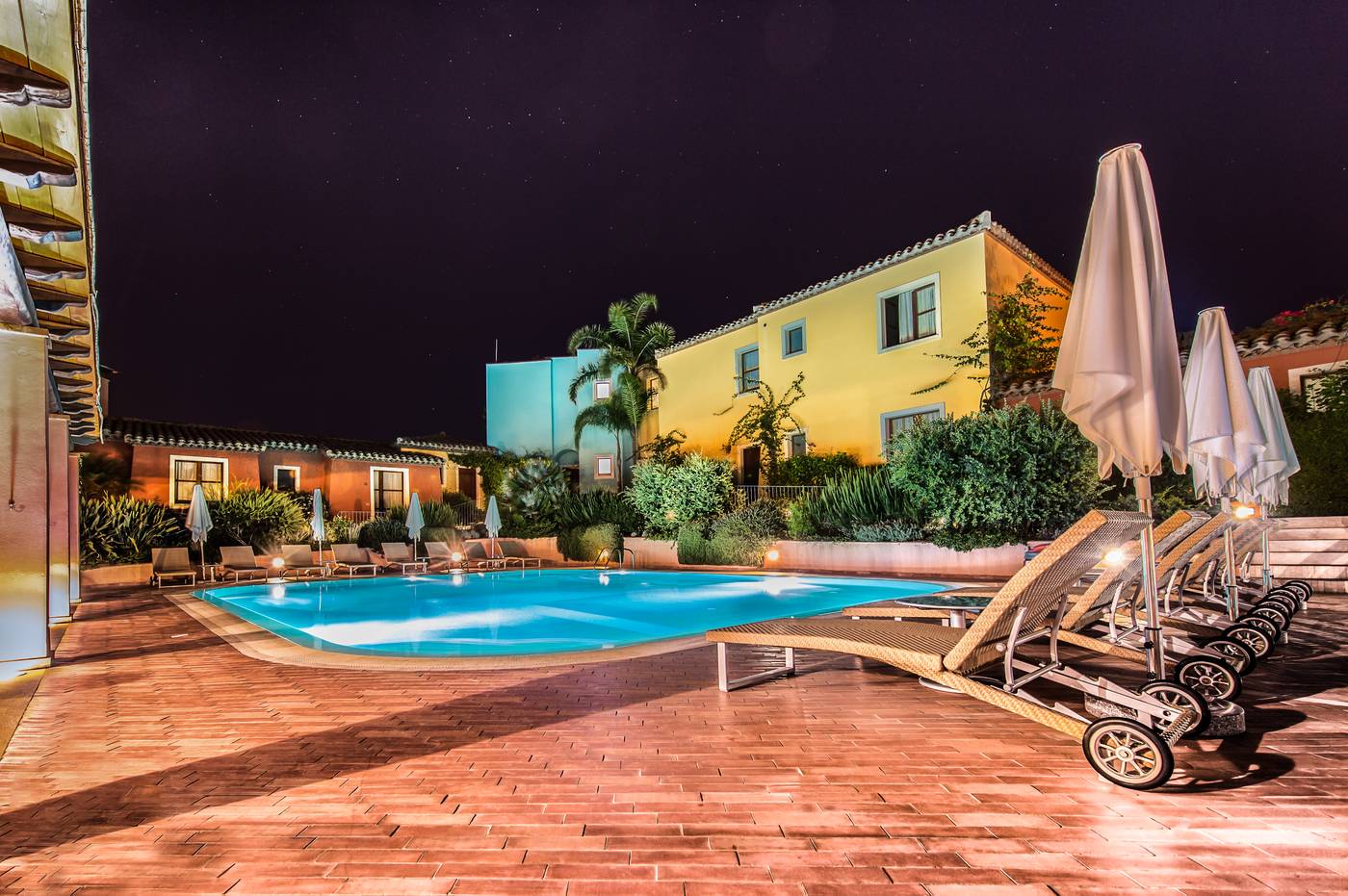 Borgo-Degli-Ulivi-Residence-Pool-5
