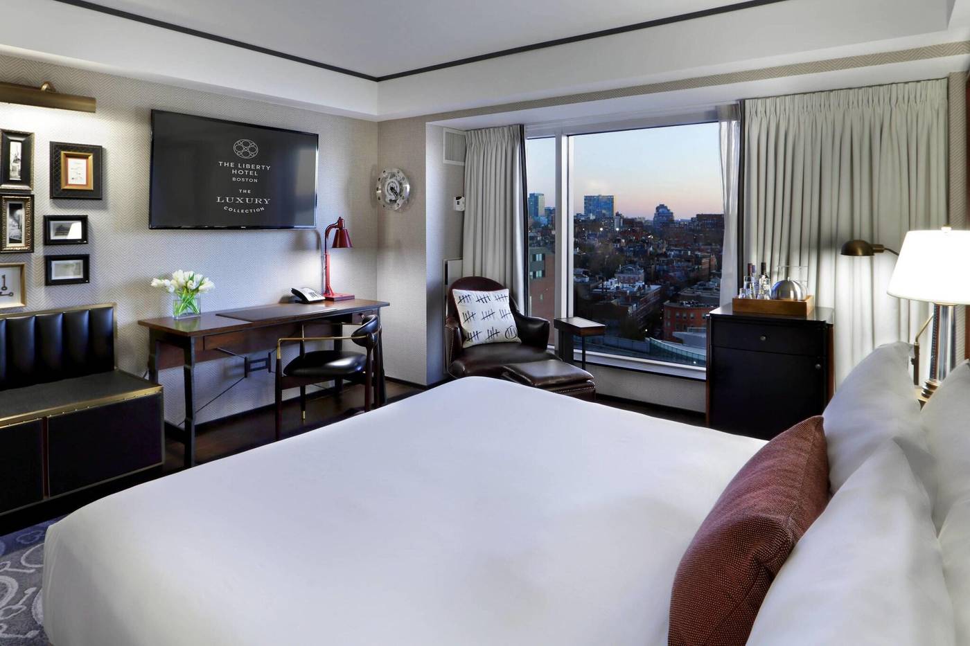 The-Liberty--a-Luxury-Collection-Hotel--Boston-Room-43