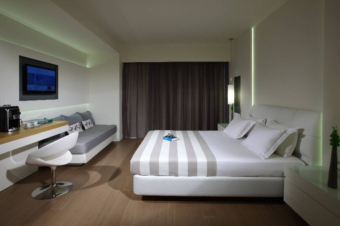 Cavo-Olympo-Luxury-Resort---Spa-Room-8