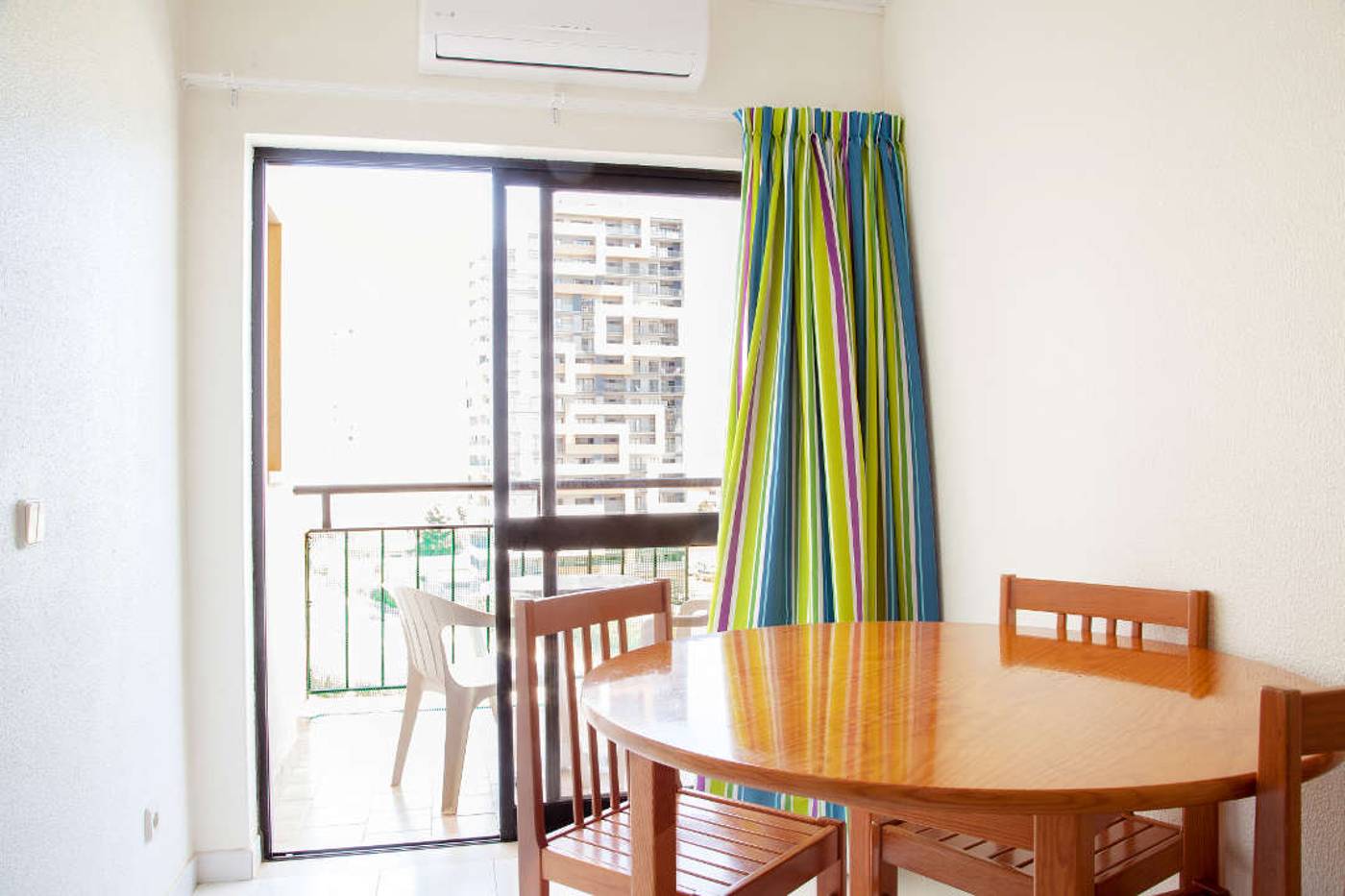 Club-Amarilis-Room-18